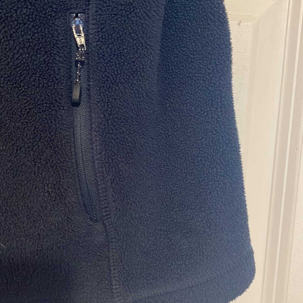 Vineyard Vines Dark Blue Sleeveless Vest - Picture 3 of 5